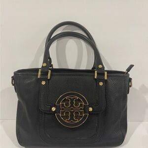 Tory Burch Amanda Black Crossbody bag